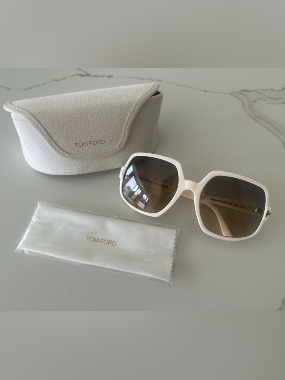 Tom Ford Sunglasses in Cream with Gradient Brown Lenses